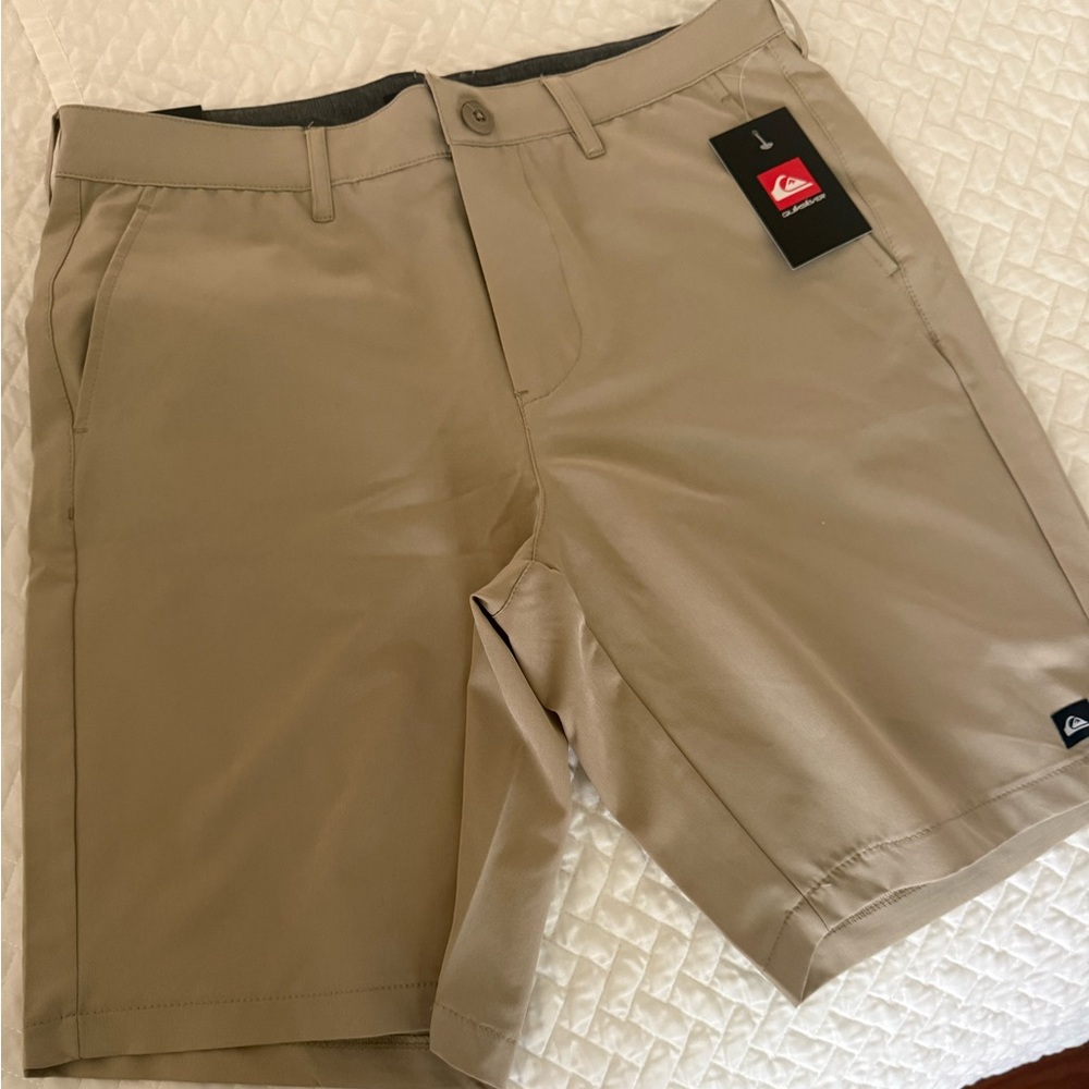 Quiksilver Men's Tan Shorts NWT (30)